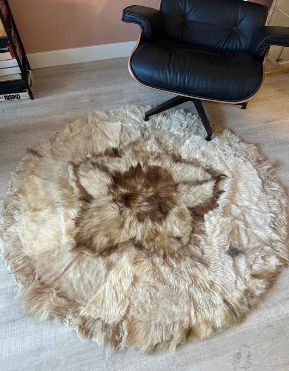Vloerkleed vacht rond vintage shaggy, Huis en Inrichting, Rond, Ophalen of Verzenden, Zo goed als nieuw, 100 tot 150 cm