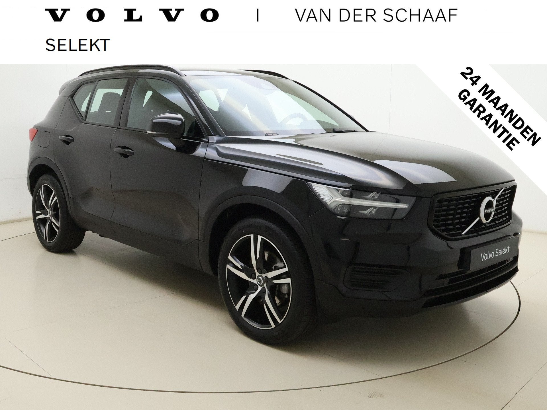 Volvo XC40 B4 211pk Automaat R-Design / Adapt. Cruise / Stoe, Auto's, Volvo, 4 cilinders, Zwart, Bedrijf, 93 €/maand
