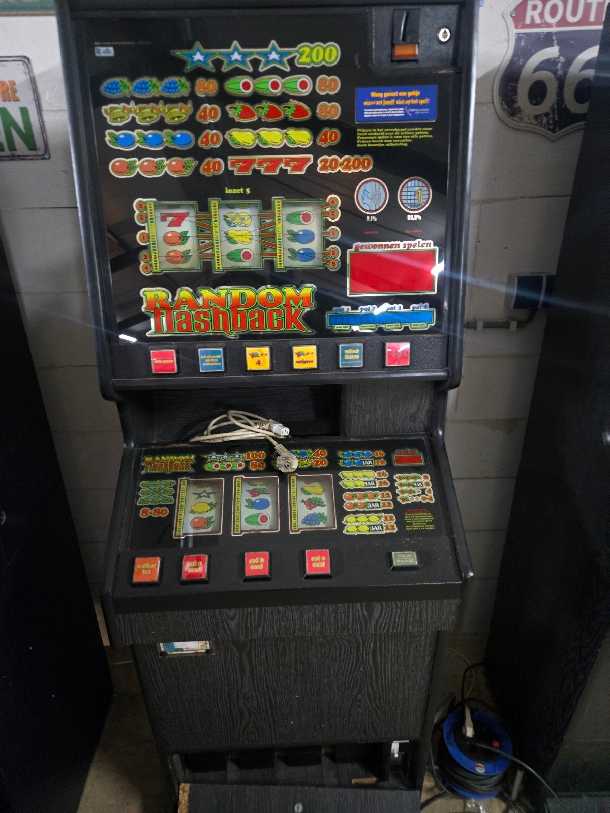 Gokkast Random Flashback Op euros, Ophalen, Gebruikt