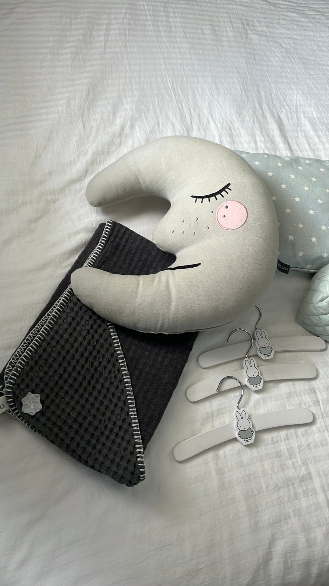 Set wikkeldoek, nijntje hangers, opbergmandje en kussentje, Kinderen en Baby's, Kinderkamer | Inrichting en Decoratie, Ophalen