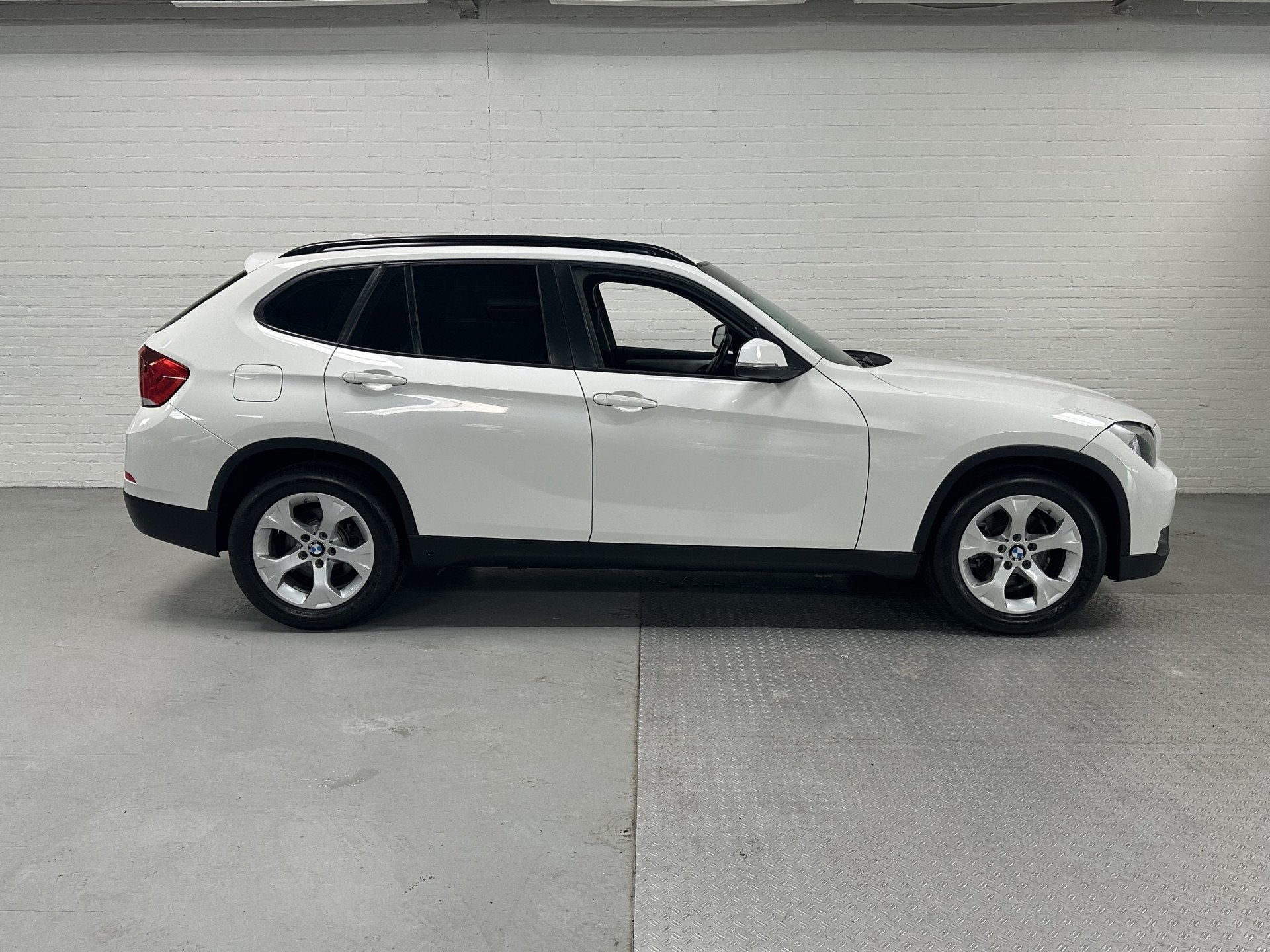 BMW X1 SDRIVE 28I SDRIVE 28I CLIMA /CRUISE /ELK.PAKKET/ 245P, Auto's, BMW, Gebruikt, Euro 6, 4 cilinders, Wit
