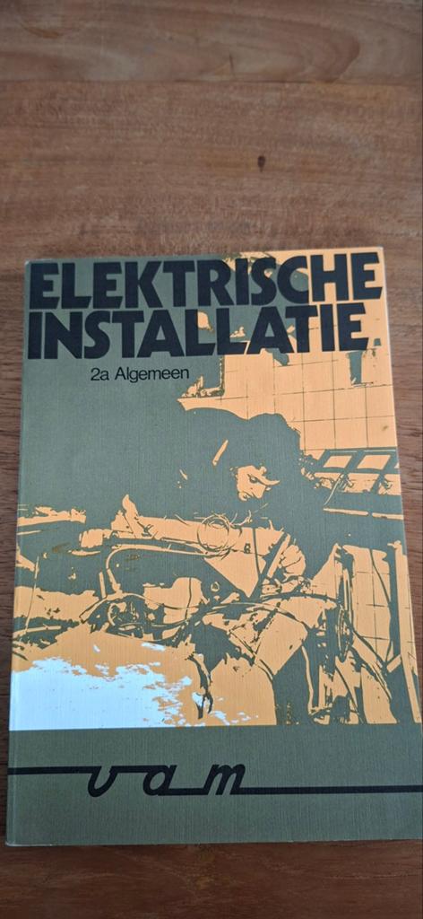 Elektrische Installatie 2a Algemeen - VAM, Boeken, Techniek, Gelezen, Elektrotechniek, Ophalen of Verzenden