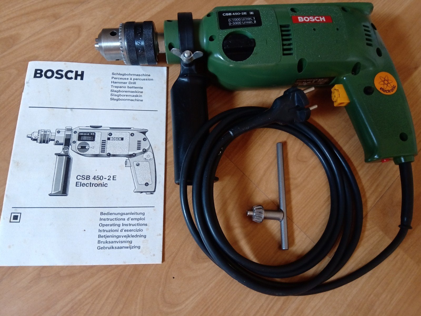 Bosch boormachine, Zo goed als nieuw, Klopboormechanisme, 400 tot 600 watt, Ophalen