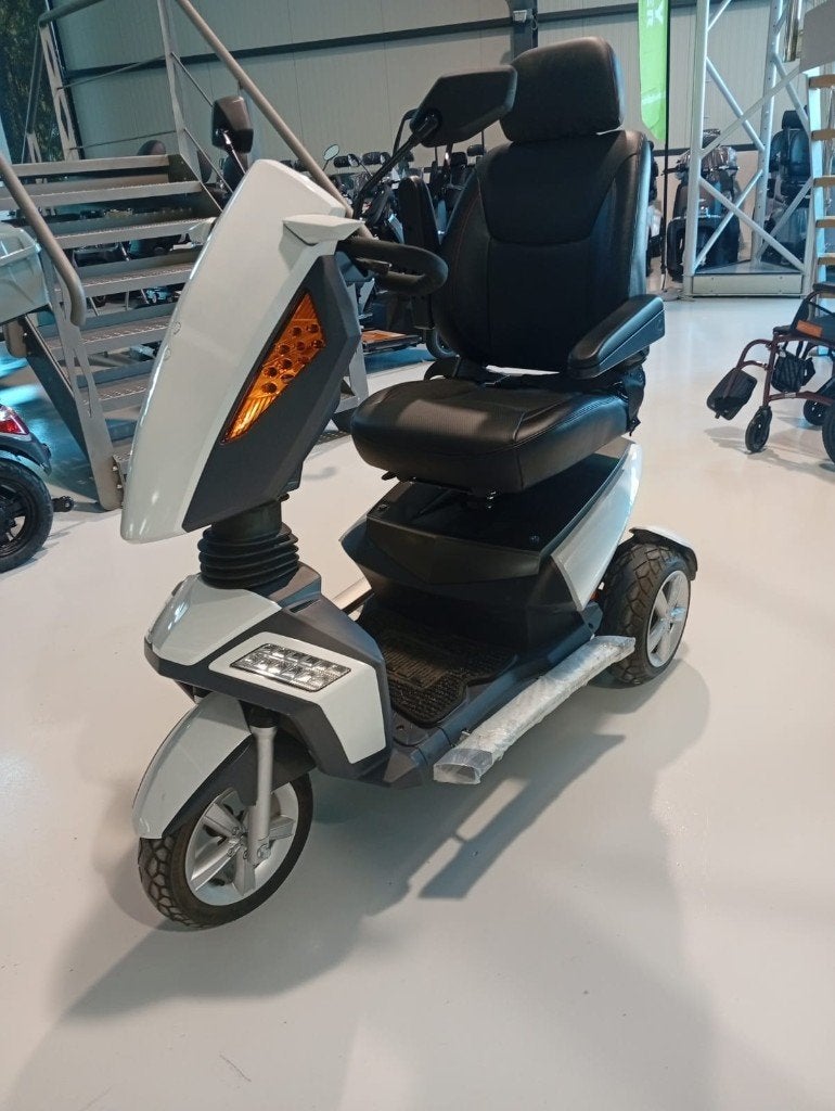 Travelux Infinion 3-wiel scootmobiel - WIT, Overige merken, Ophalen of Verzenden, Zo goed als nieuw, 36 t/m 45 km