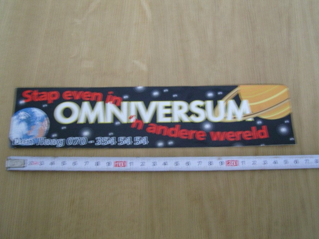 sticker den haag stap even in 'n andere wereld OMNIVERSUM, Ophalen of Verzenden, Zo goed als nieuw