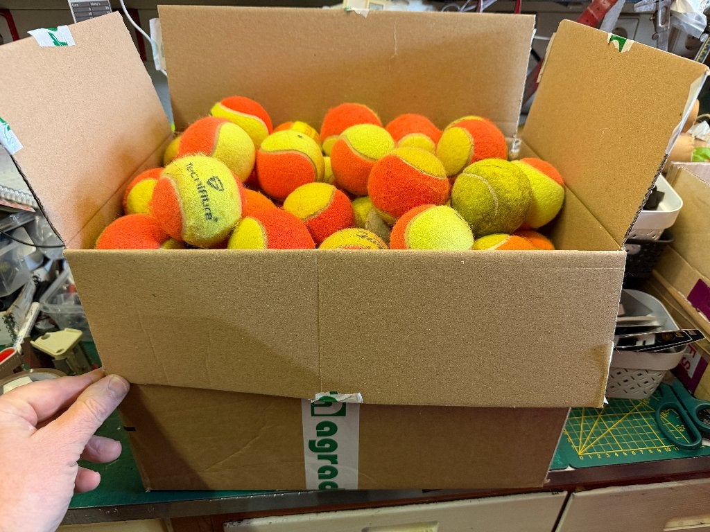 +/- 100 Tennisballen Gebruikt voor Hond of Tennis ophalen/ve, Ophalen of Verzenden, Gebruikt, Apporteerspeelgoed