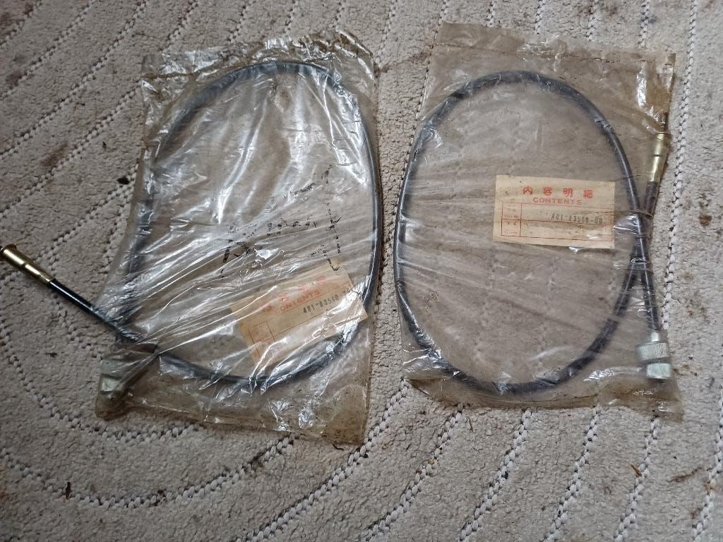 2x km teller kabel in de verpakking yamaha 481 83560 00, Fietsen en Brommers, Brommeronderdelen | Oldtimers, Ophalen of Verzenden