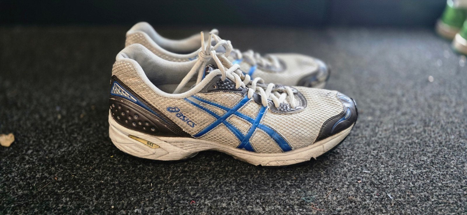 Asics hardloopschoenen - Gebruikt maat 43, Gebruikt, Hardloopschoenen, Ophalen of Verzenden, Hardlopen