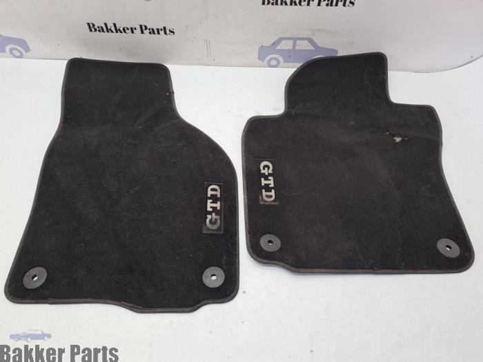 Matten Set van een Volkswagen Golf, Gebruikt, -, Volkswagen, -