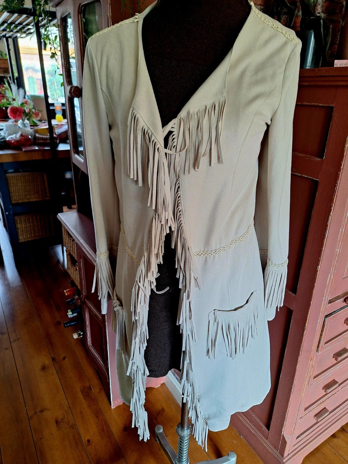 Jasje sand maat s m suedine franjes, Ophalen of Verzenden, Gedragen, Maat 38/40 (M), Beige