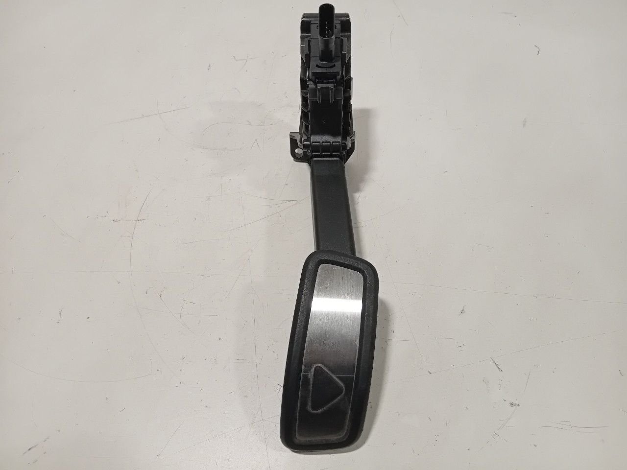 Gaspedaal Volkswagen ID.3, Onderdelen@venauto.nl, Van der Ven Autorecycling B.V., Gebruikt, Ettenseweg 76, 4706 PB Roosendaal, The Netherlands