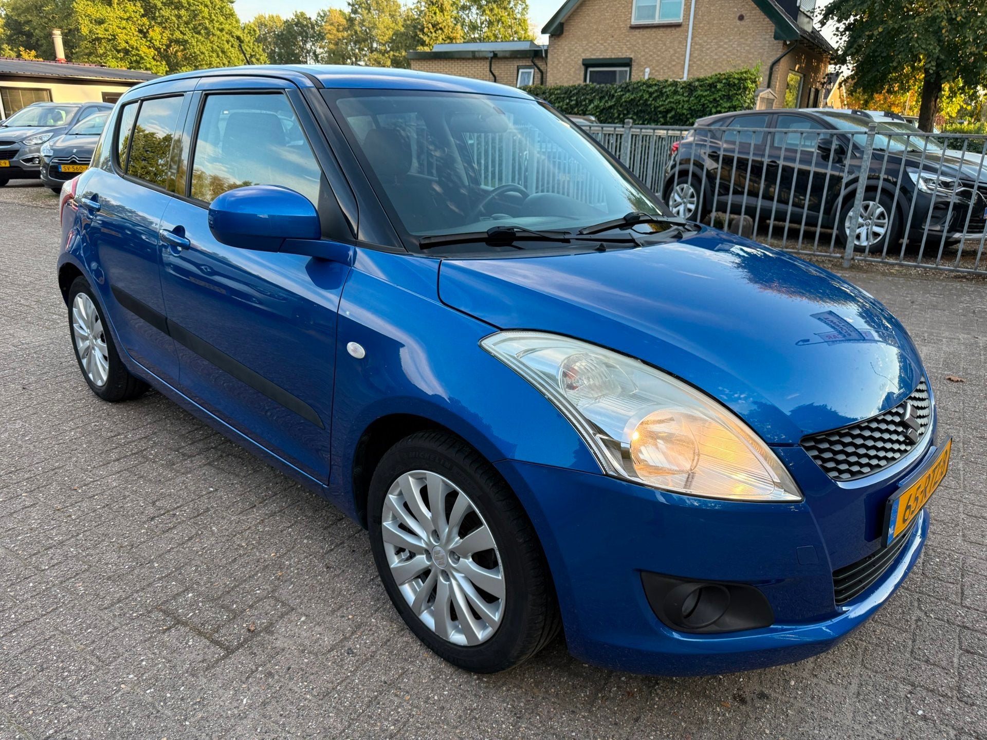 Suzuki Swift 1.2 5-DRS Exclusive EASSS ECC CRUISE LMV KEYLES, Voorwielaandrijving, Stof, Gebruikt, 4 cilinders