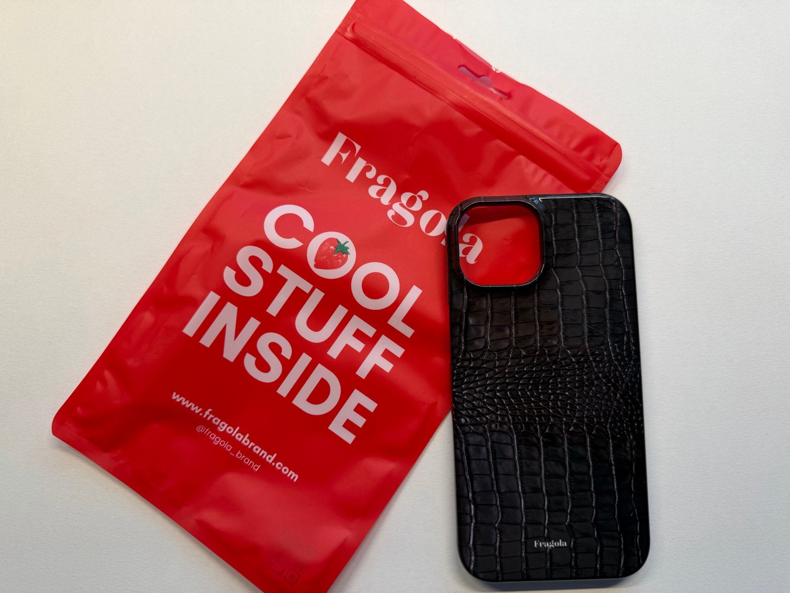 Fragola iPhone 15 hoesje - Chocolate, Telecommunicatie, Kunststof, IPhone 15, Zwart, Overige merken