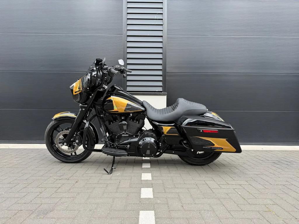 Harley-Davidson Tour 103 FLHXS Street Glide Sp € 15.950,00 - foto 2