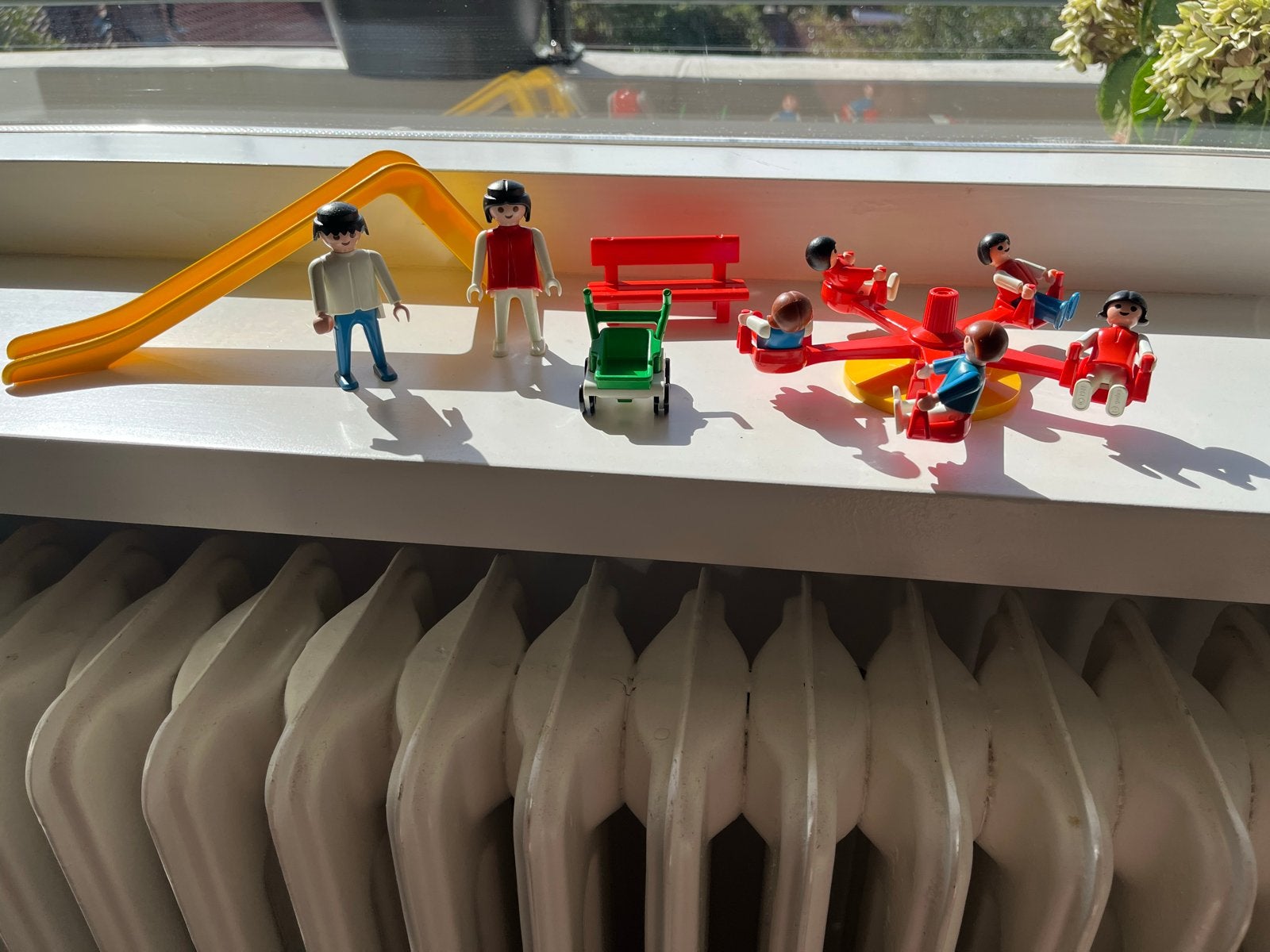 Vintage Playmobil speelset met figuren en draaimolen, Ophalen of Verzenden, Zo goed als nieuw