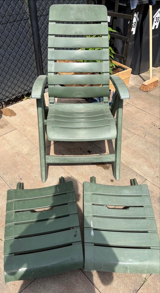 Tuinstoel met 2 voetenbankjes, Tuin en Terras, Tuinstoelen, Ophalen, Zo goed als nieuw, Kunststof, Verstelbaar