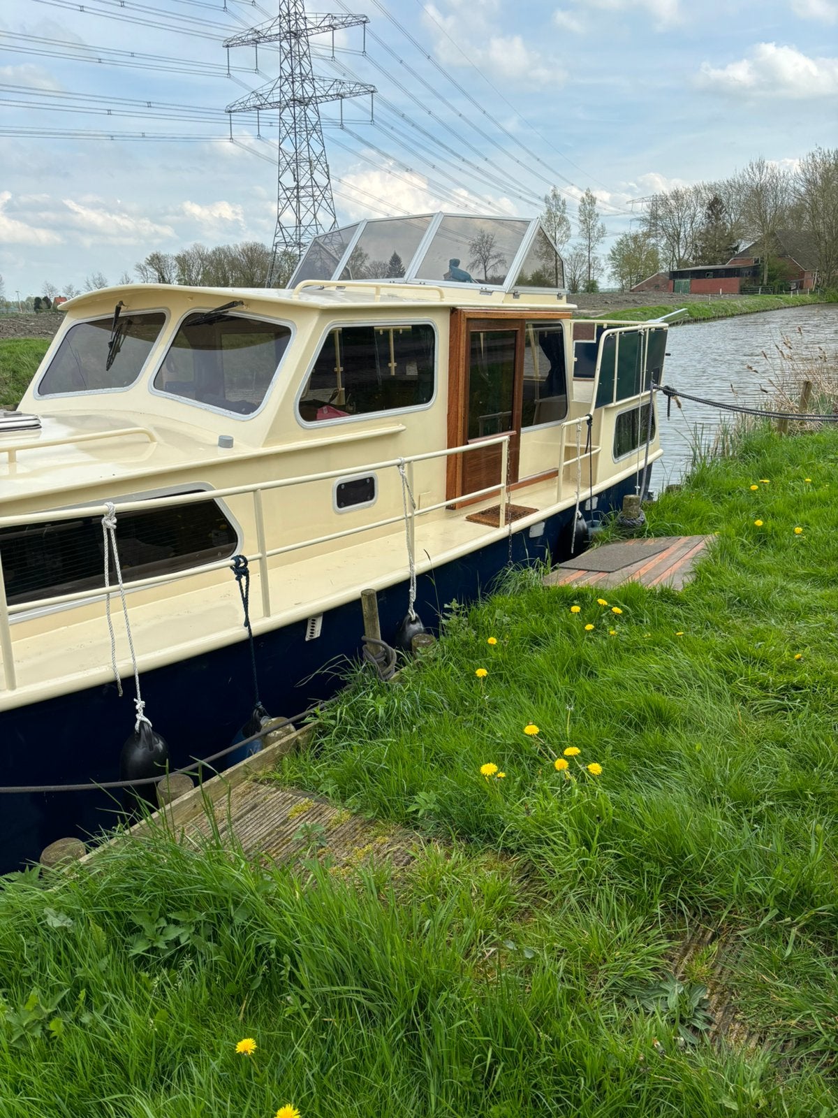 Leuke en complete kruiser-inclusief trailer, Watersport en Boten, Gebruikt, Diesel, Koelkast, Motorjacht