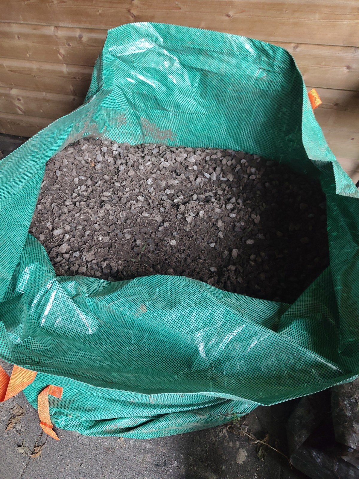 Gebruikt grind/split in big bag, Tuin en Terras, Grind, Keien en Split, Ophalen, Overige materialen, Gebruikt, Grind