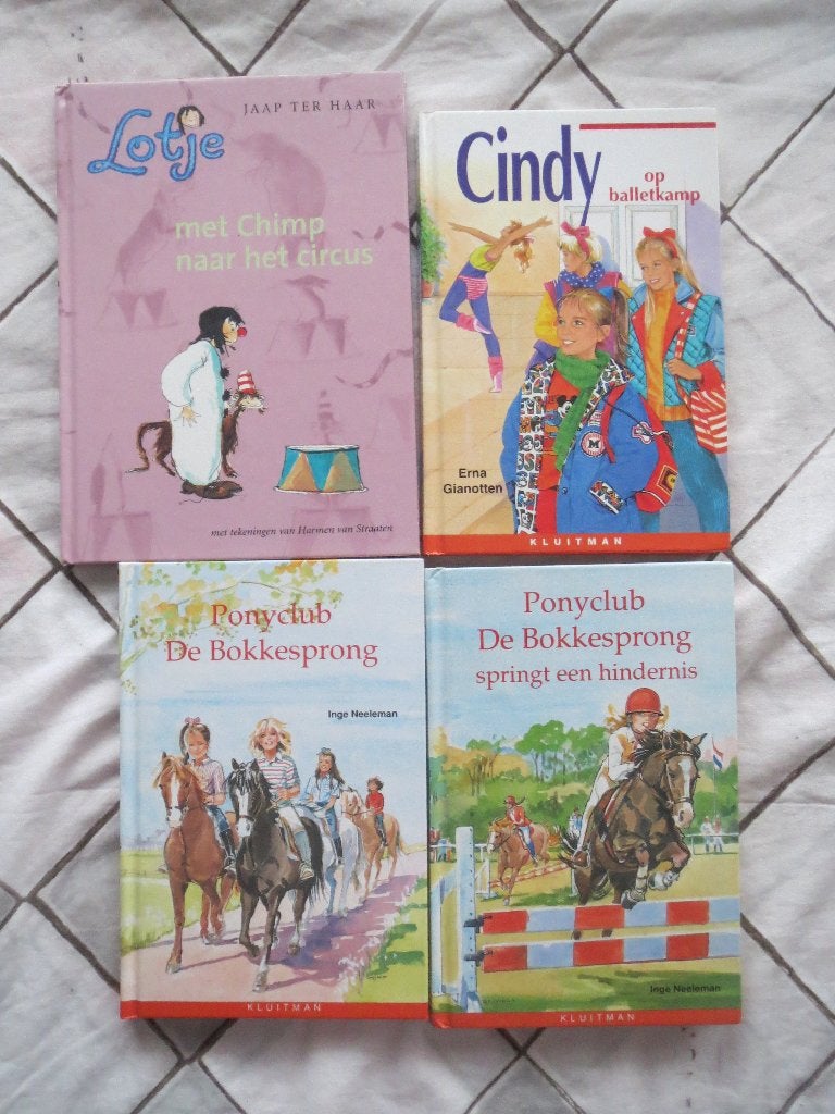 Vier meisjesboeken voor € 5,00, Ophalen of Verzenden, Gelezen, Sprookjes