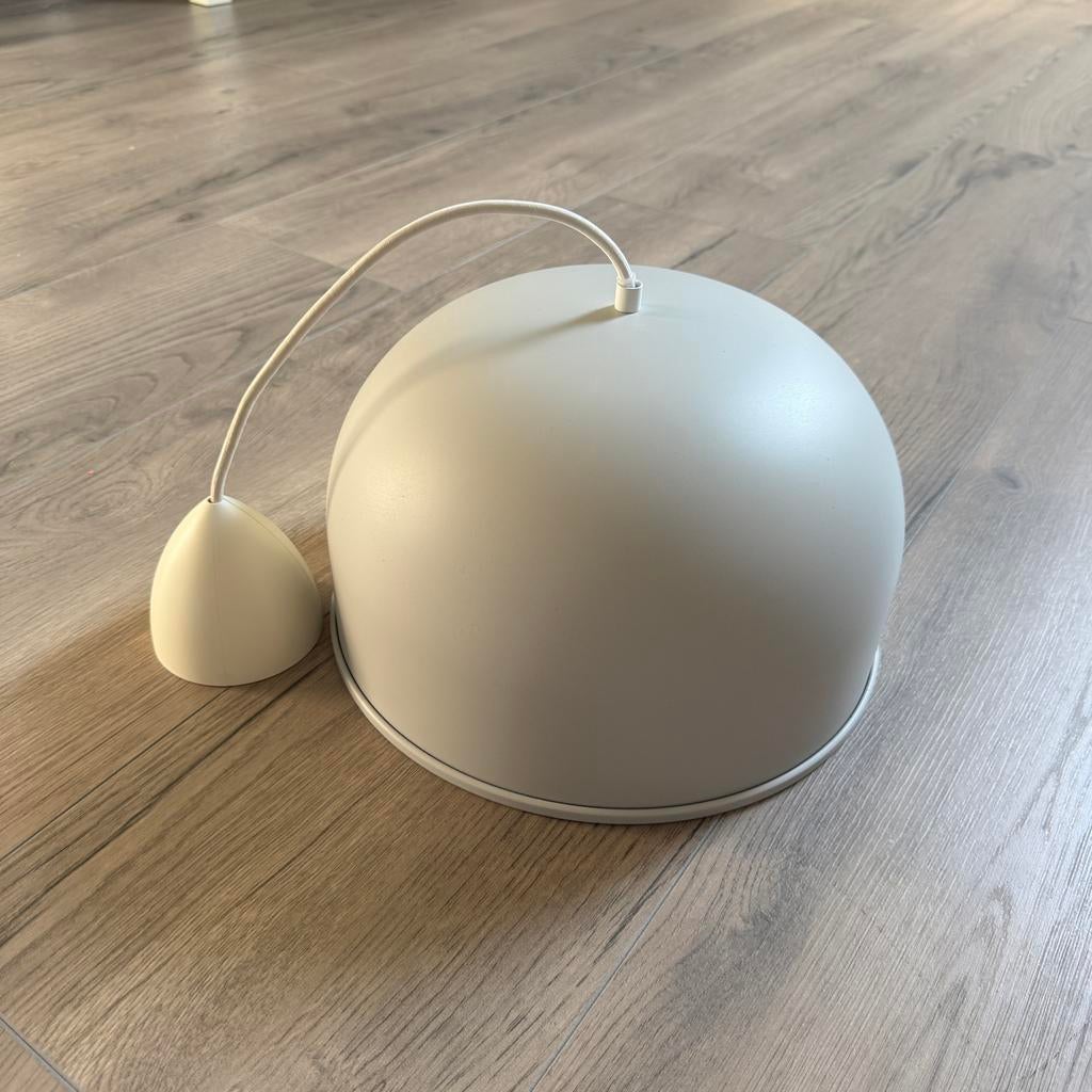 Audo Copenhagen (voorheen MENU) hanglamp lichtgrijs, Ophalen, Zo goed als nieuw, Metaal, Minder dan 50 cm