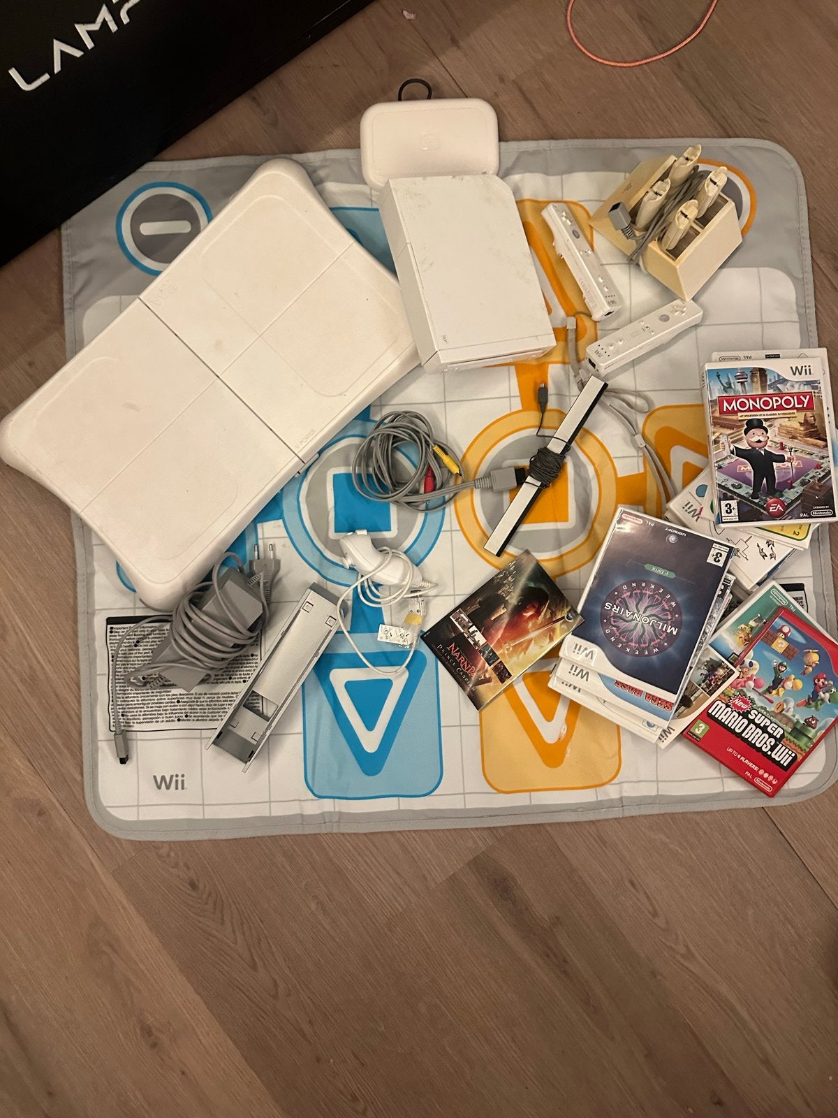 Complete Nintendo Wii set met 11 games en accessoires, Spelcomputers en Games, Spelcomputers | Nintendo Wii, Gebruikt, Met 2 controllers