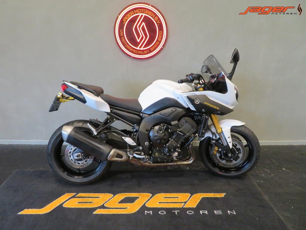 Yamaha FZ 8 FZ8 ABS SUPERSTRAK! (bj 2014), Bedrijf, Sport