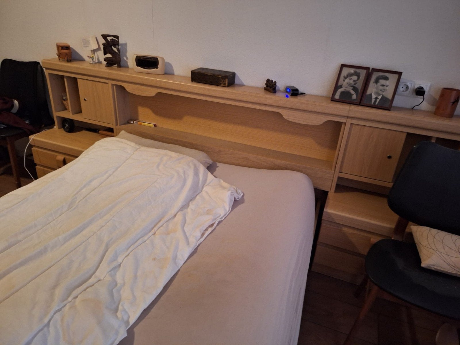 Gratis op te halen in Westervoort, Huis en Inrichting, Slaapkamer | Bedden, Gebruikt, Beige, Tweepersoons, Hout
