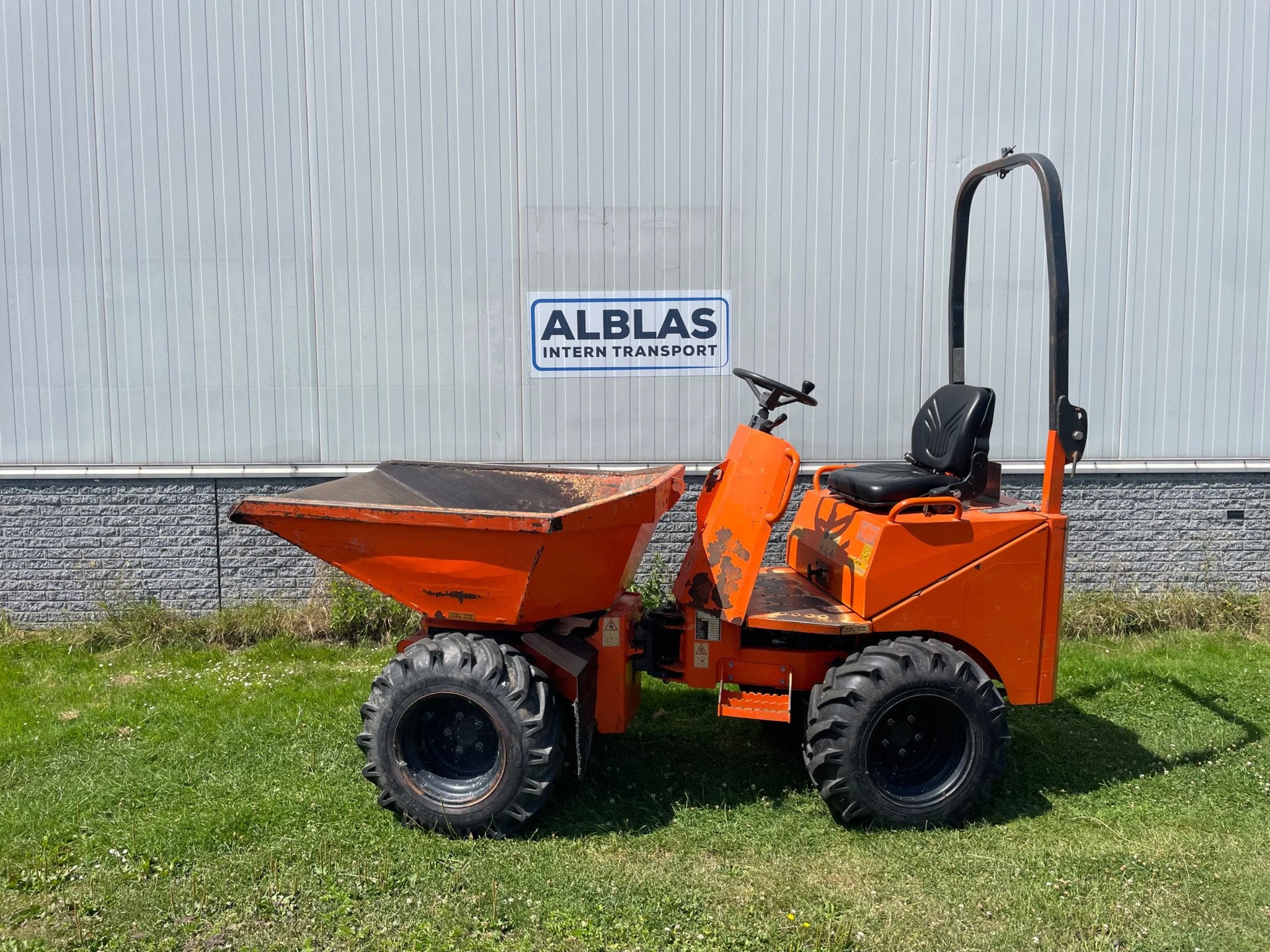 Thwaites 202 wieldumper met draaikrans zijdunper 4x4, Thwaites, Info@thwaites.com, JP