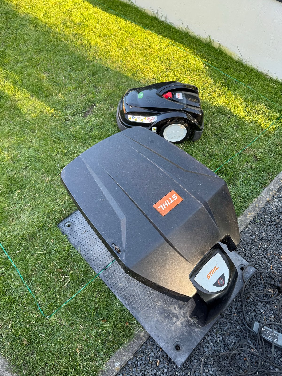 Stihl iMow RMI 422 P Robotmaaier - Zo goed als nieuw, Tuin en Terras, Grasmaaiers, Cirkelmaaier, Accu-grasmaaier, Mulchfunctie