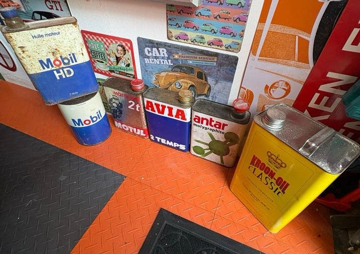 6 vintage olieblikken: Mobil, Motul, Avia, Antar, Kroon-Oil, Verzamelen, Merken en Reclamevoorwerpen, Verzenden, Gebruikt, Verpakking
