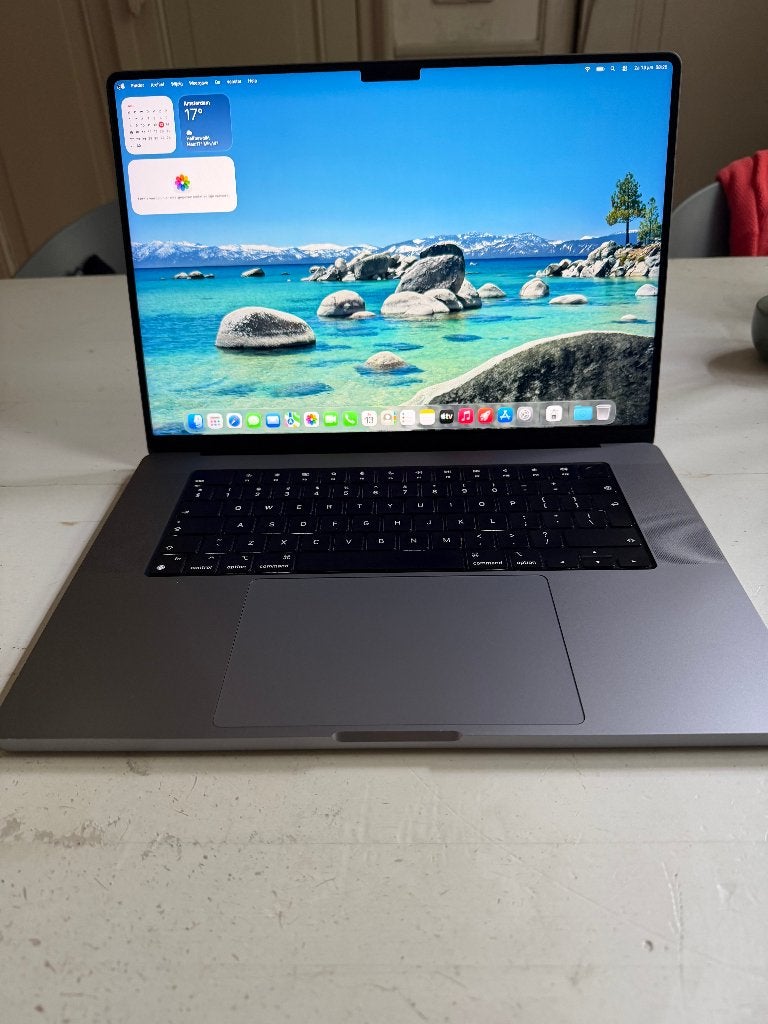 Te koop Macbook Pro 16 inch 2021. 795,-, Computers en Software, MacBook Pro, Gebruikt, 2 tot 3 Ghz, Qwerty