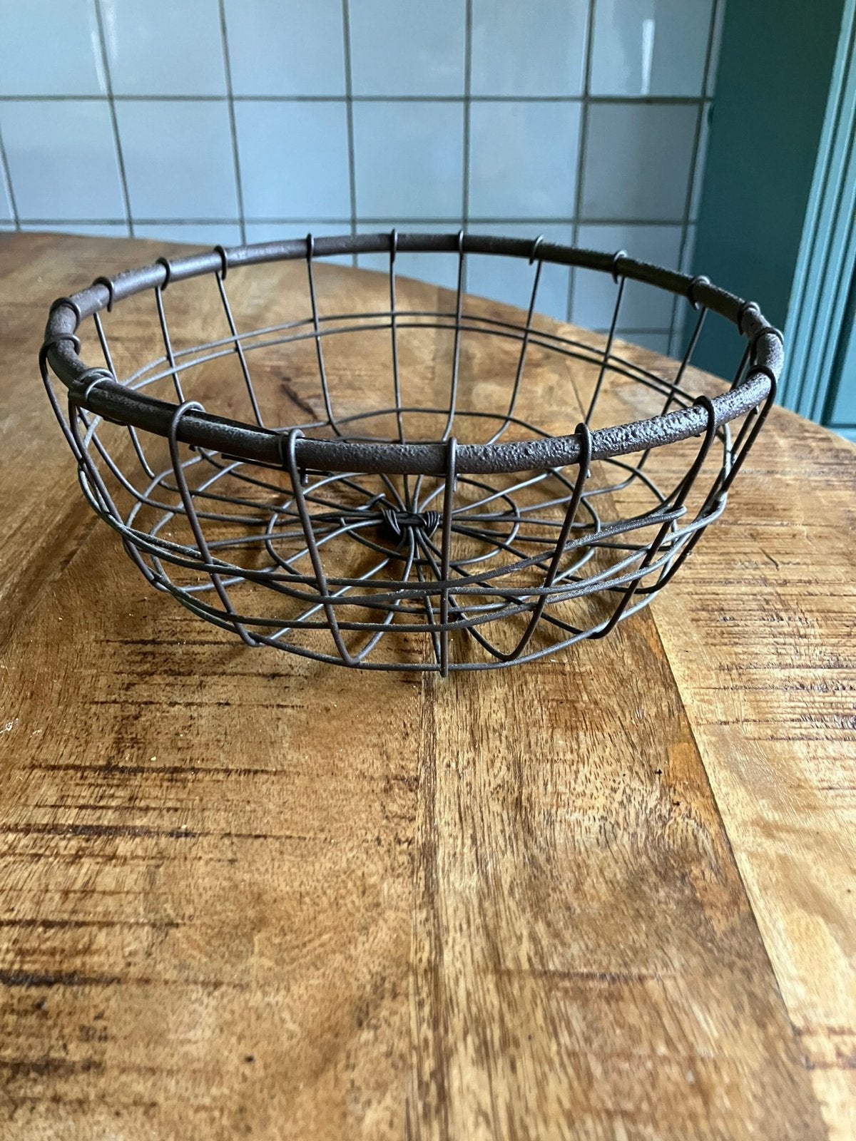 Metalen rond mandje - 23 cm, Ophalen, Zo goed als nieuw, Rond, Overige materialen