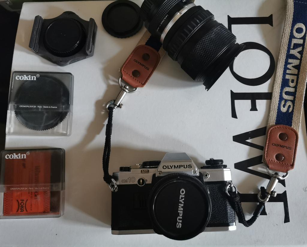Olympus OM-10 Plus extra lens +accessories, Ophalen of Verzenden, Zo goed als nieuw, Spiegelreflex, Olympus