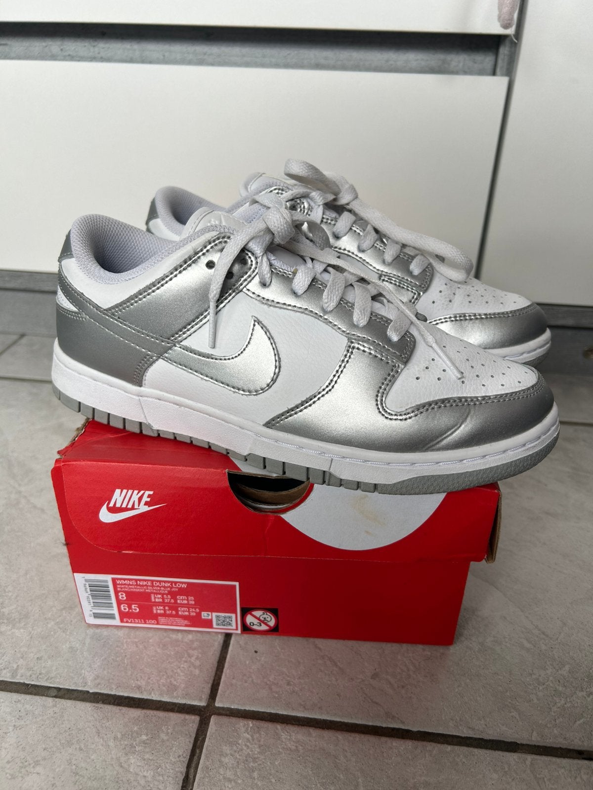 Nike dunk low white silver maat 38, Wit, Ophalen of Verzenden, Sneakers of Gympen, Zo goed als nieuw