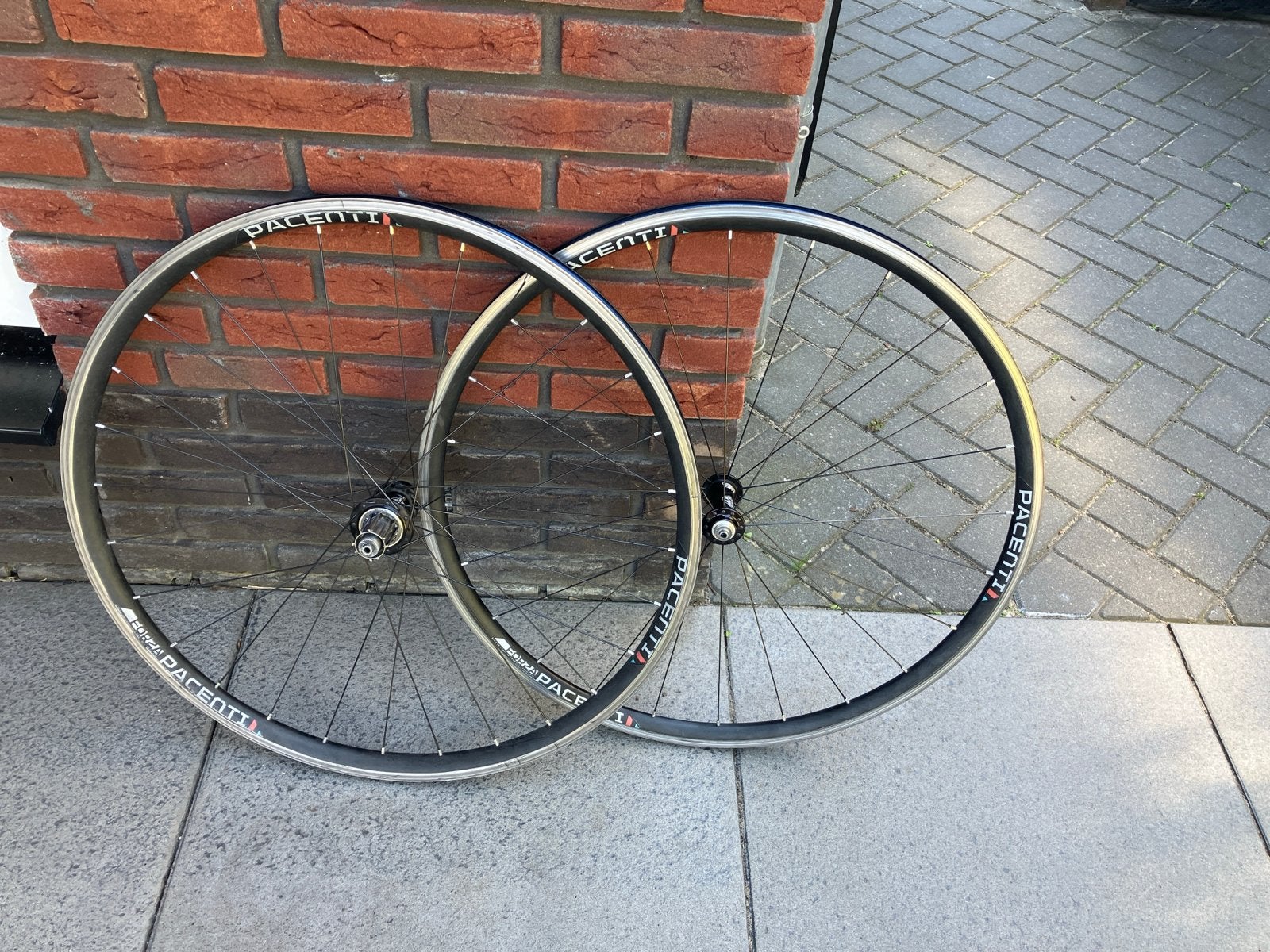 Racefiets Wielen White industrie naven velgranden versleten, Fietsen en Brommers, Fietsonderdelen, Wiel, Gebruikt, Ophalen of Verzenden