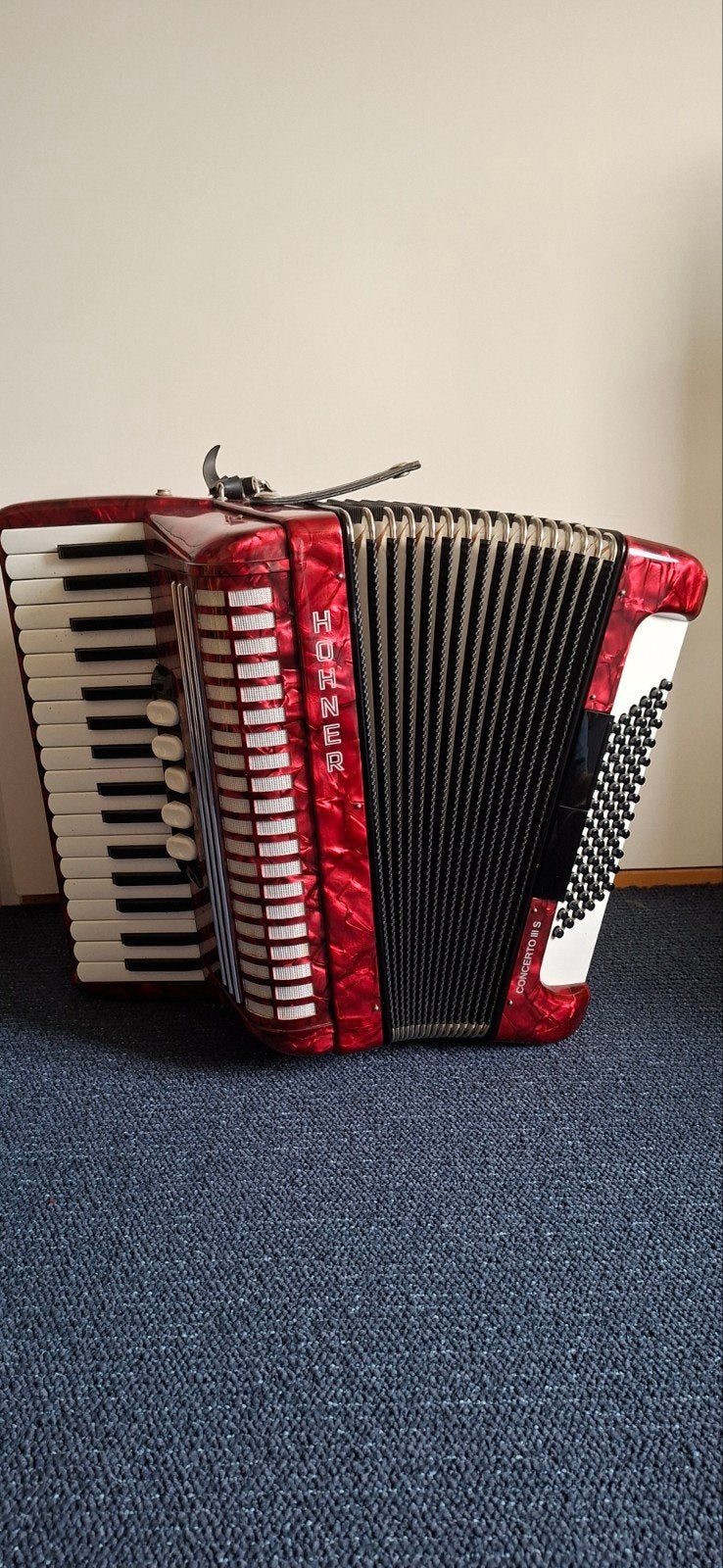 Hohner Concerto III S Accordeon -, Ophalen, Gebruikt, Overige formaten, Met koffer