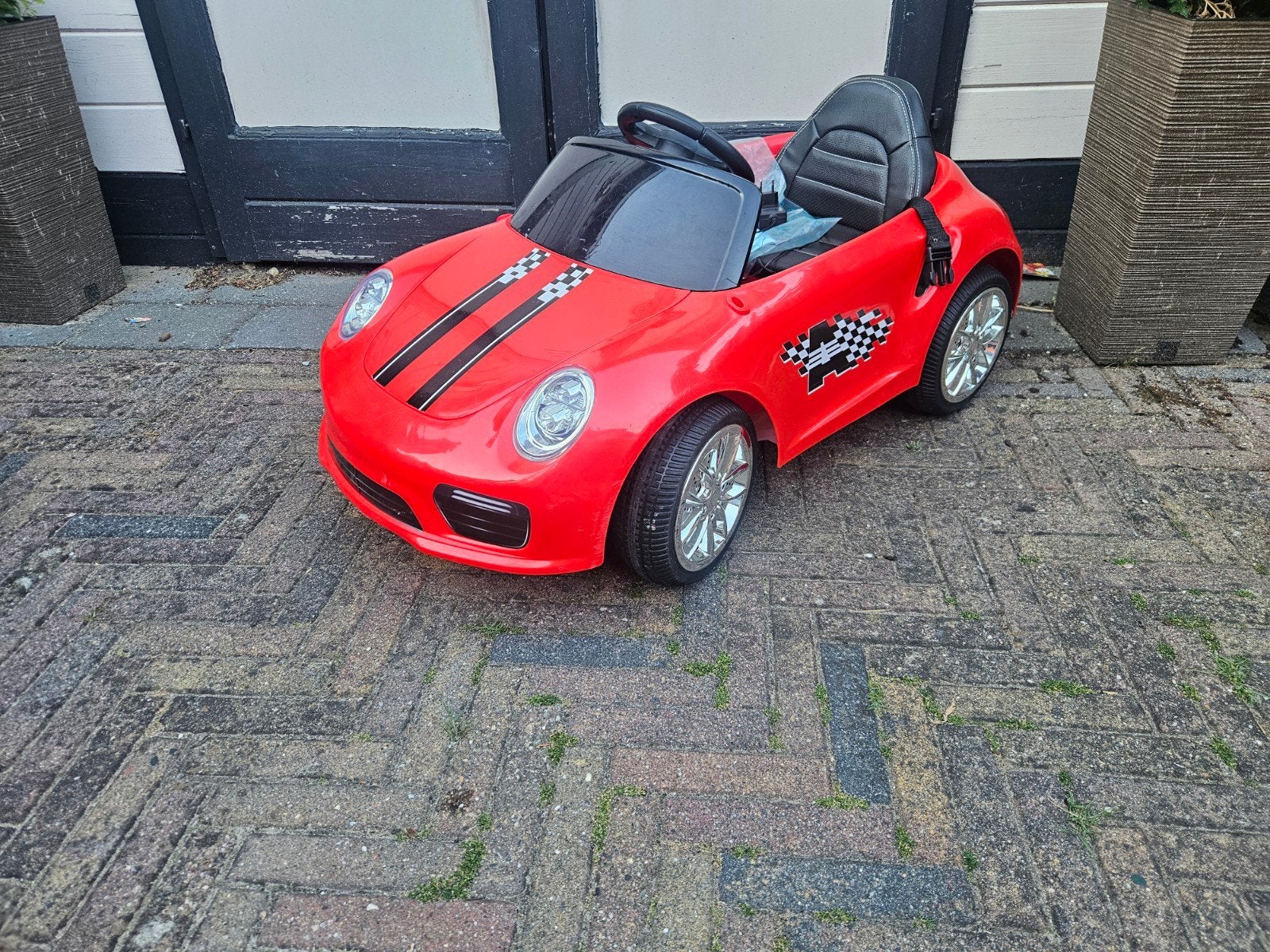 Rode kinderauto met accu - Zo goed als nieuw, Ophalen, Zo goed als nieuw, Overige typen