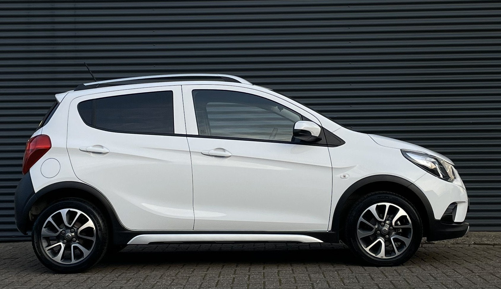 Opel Karl Rocks 1.0 ecoFLEX 75pk, Voorwielaandrijving, 839 kg, Stof, Gebruikt