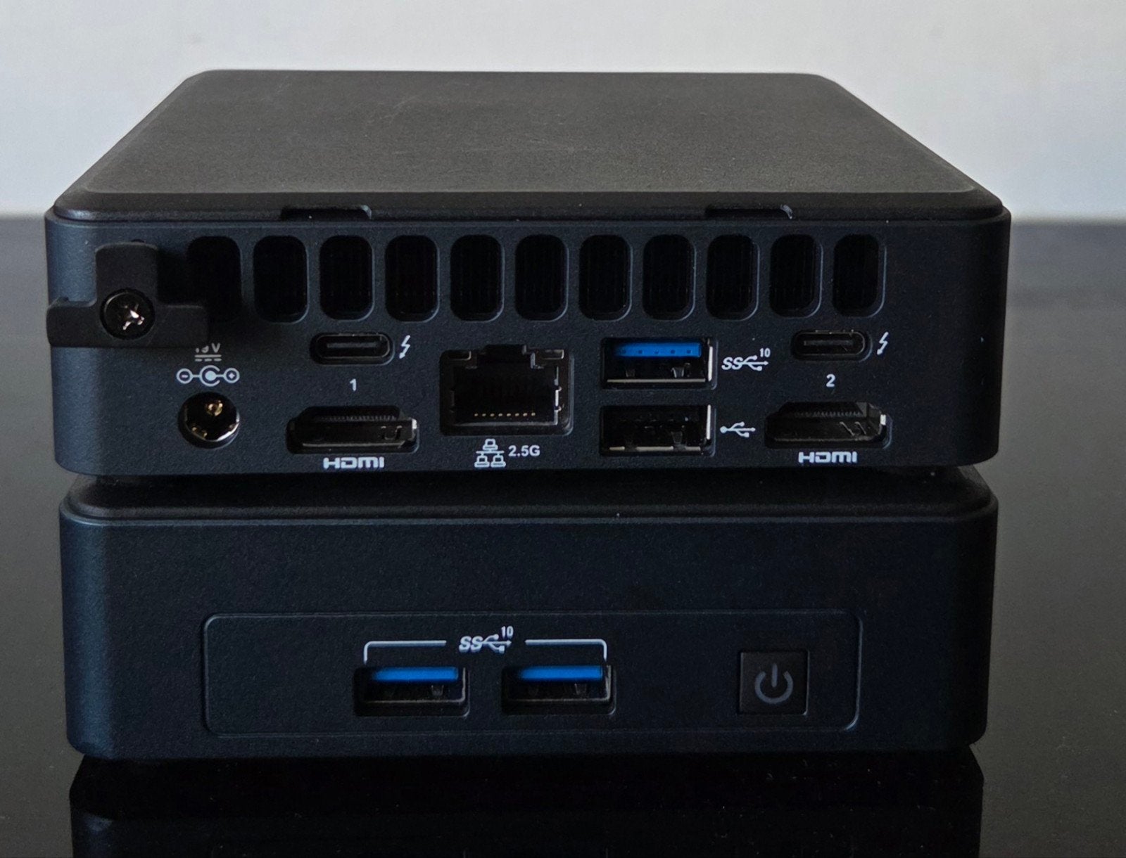 Intel NUC 11Pro  (NUC11 i5) i5-1135G7 16GB 512 nvme, Info@intel.com, Intel, Zo goed als nieuw, Intel Corporation