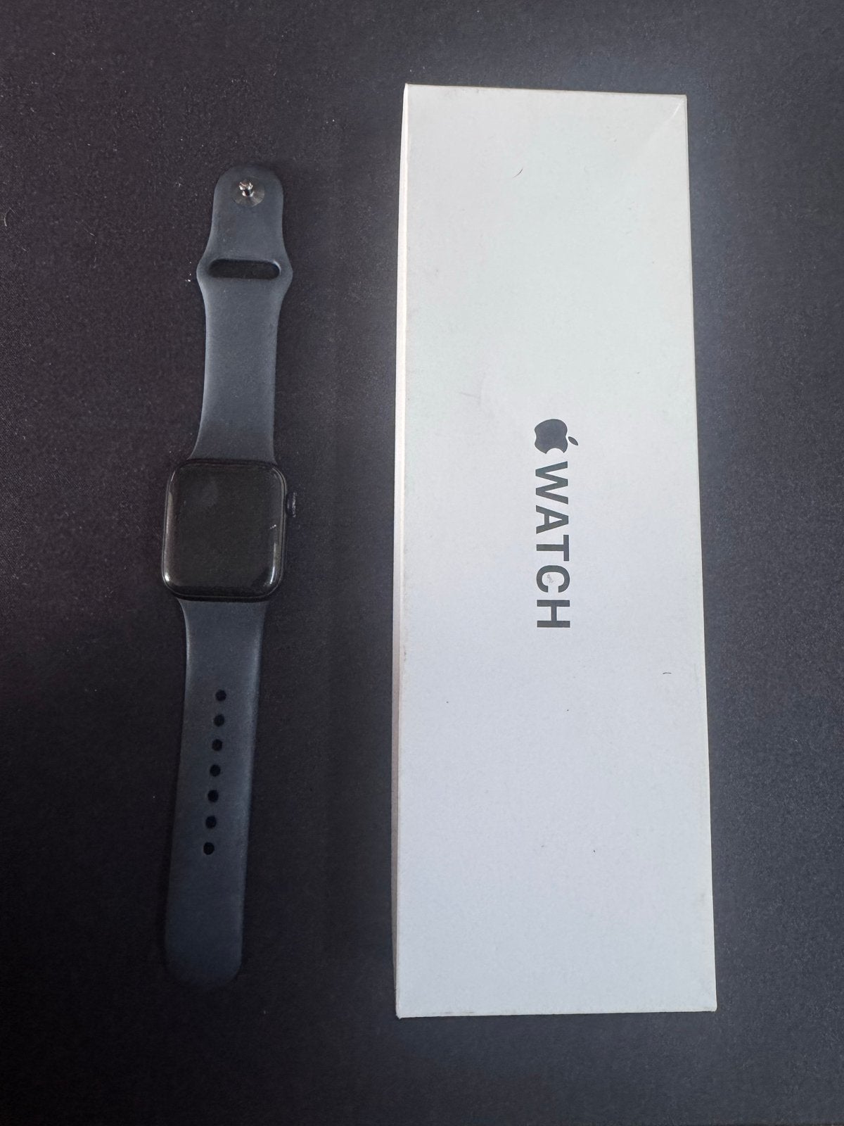 Apple Watch SE Gen 2 40mm - Lichte gebruikssporen, Sieraden, Tassen en Uiterlijk, Smartwatches, Zwart, IOS, Ophalen of Verzenden