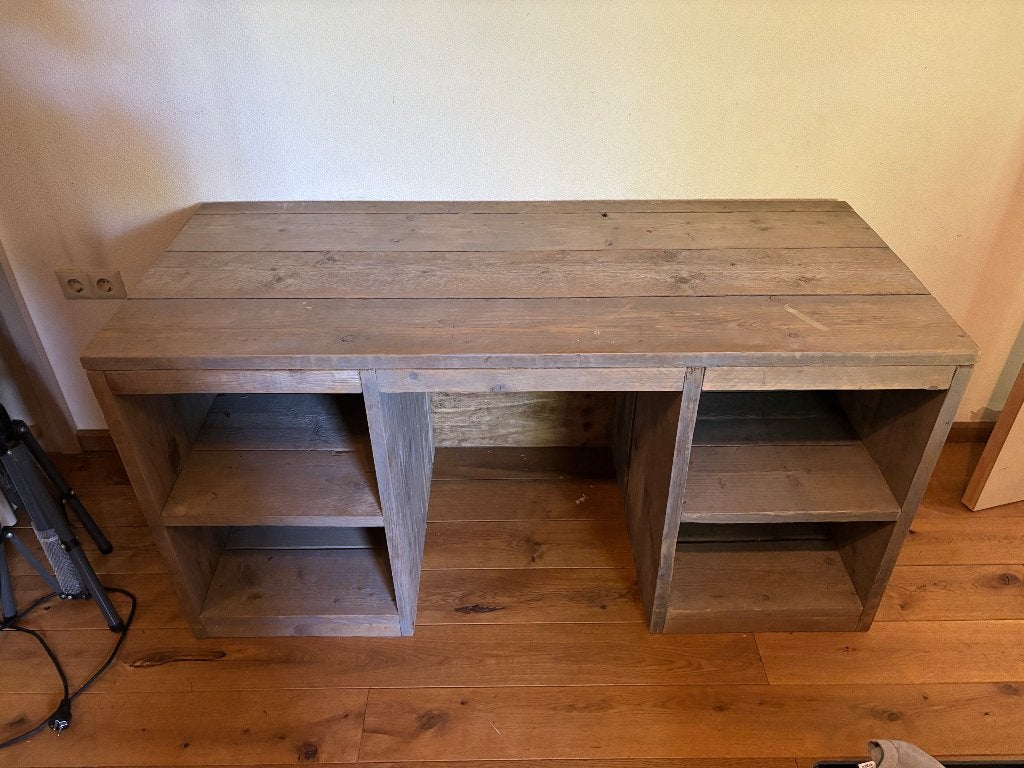Bureau van steigerhout (Grijs), Ophalen, 64 cm, 150 cm, Schoolbureau
