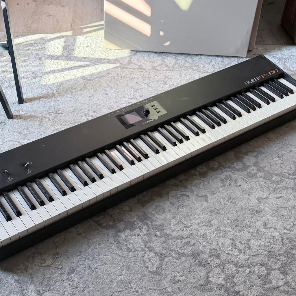 Studiologic SL88 Studio MIDI keyboard, Muziek en Instrumenten, Keyboards, Gebruikt, 88 toetsen, Midi-aansluiting, Ophalen