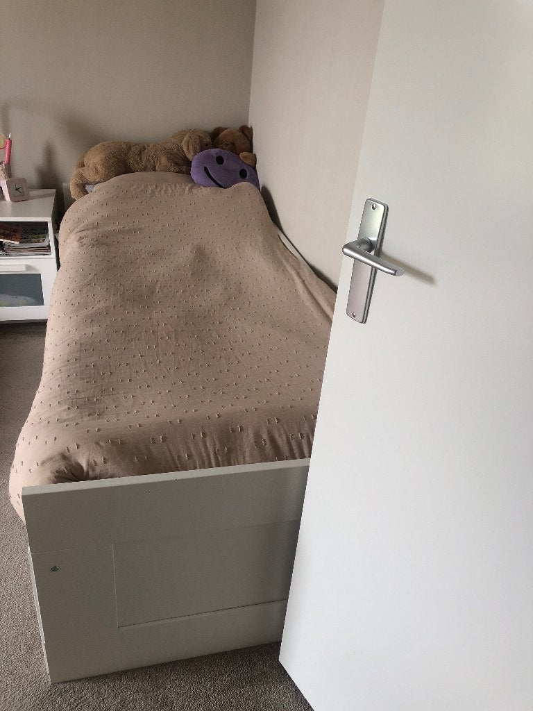 Bed, Kinderen en Baby's, Ophalen, 85 tot 100 cm, Gebruikt, Matras