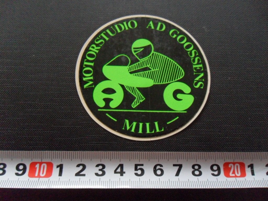 sticker Mill Motorstudio AD GOOSSENS  *, Verzamelen, Ophalen of Verzenden, Zo goed als nieuw