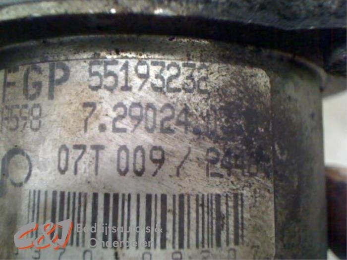 Vacuumpomp (Diesel) van een Fiat Doblo, Gebruikt, -, -, Ophalen of Verzenden