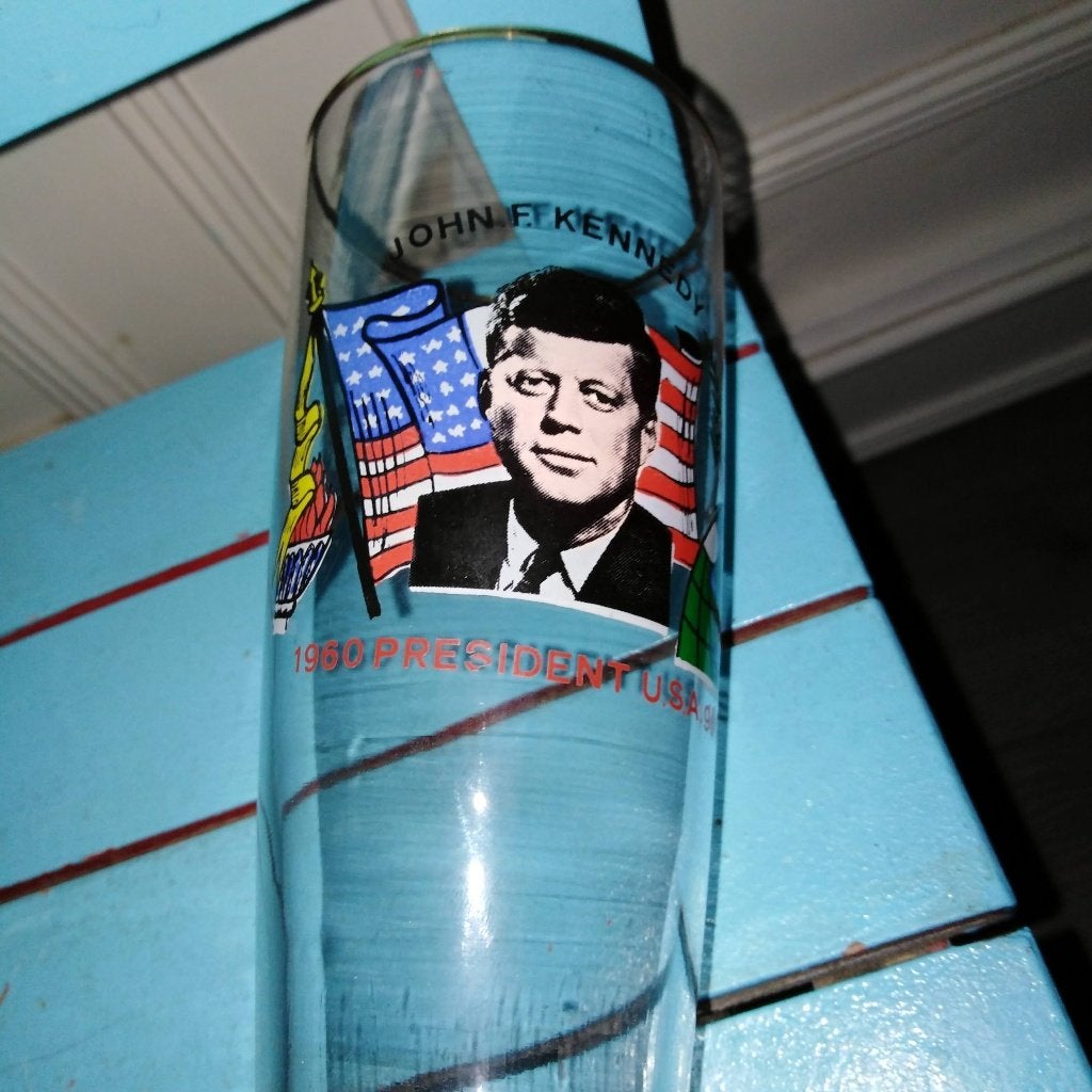 Vintage glazen John F. Kennedy en Jacqueline Kennedy, Verzamelen, Ophalen, Gebruikt, Overige typen