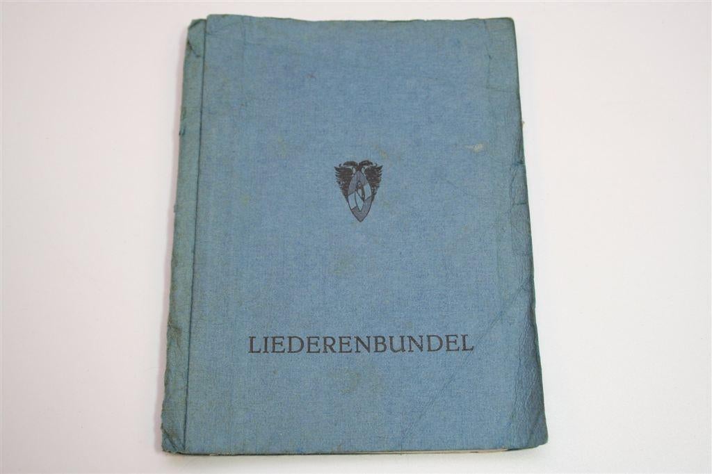 Liederenbundel 'Magna Pete' [ca. 1965] — Gereformeerd Corp, Boeken, Geschiedenis | Stad en Regio, Gelezen, Ophalen of Verzenden