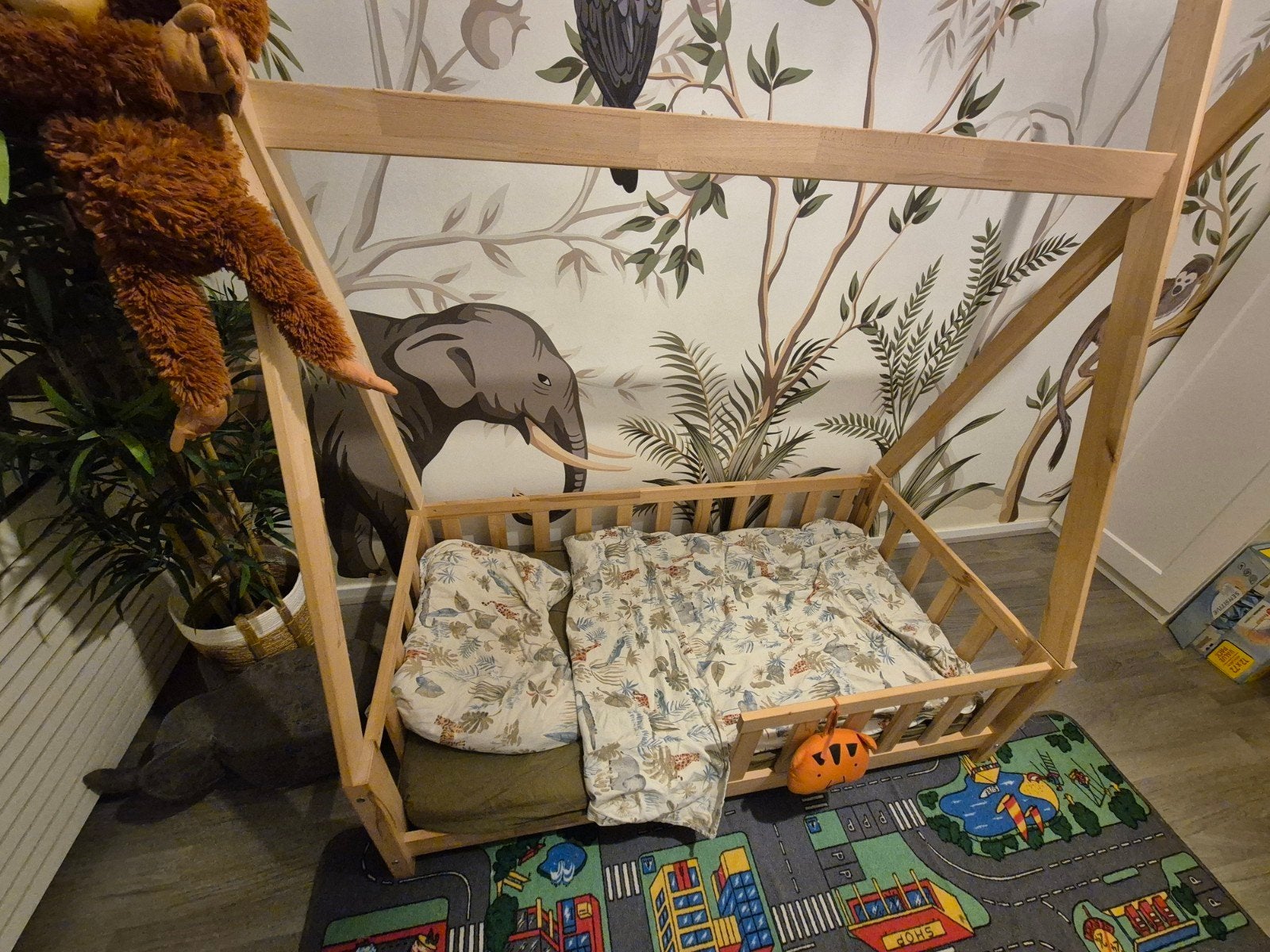 Houten kinderbed (tipibed)/peuterbed (huisbed), Gebruikt, 70 tot 85 cm, 160 tot 180 cm, Ophalen