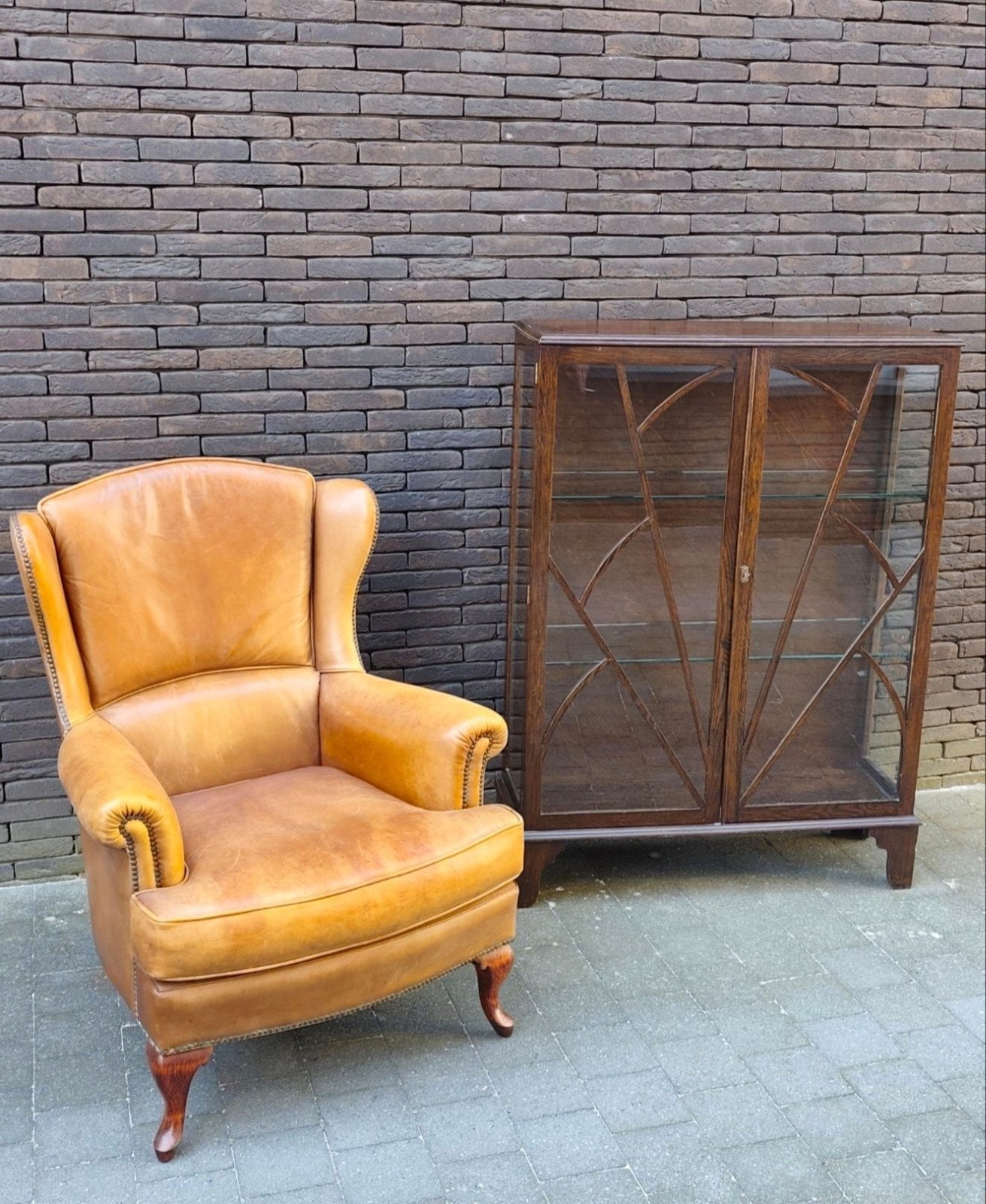 Art Deco vitrinekast, Lederen fauteuil, Ophalen, Gebruikt, 75 tot 100 cm