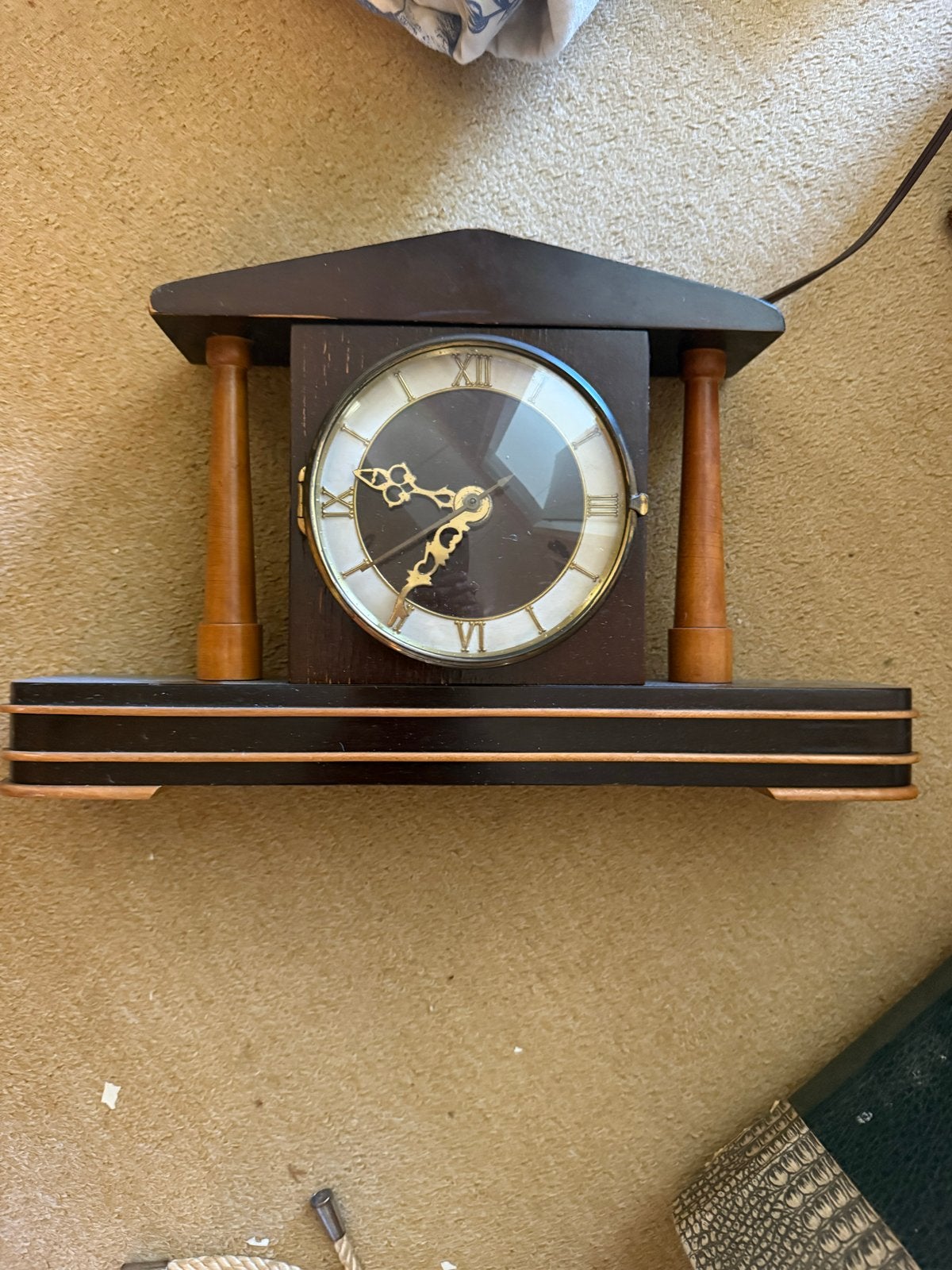 Vintage tafelklok met Romeinse cijfers, Antiek en Kunst, Ophalen of Verzenden